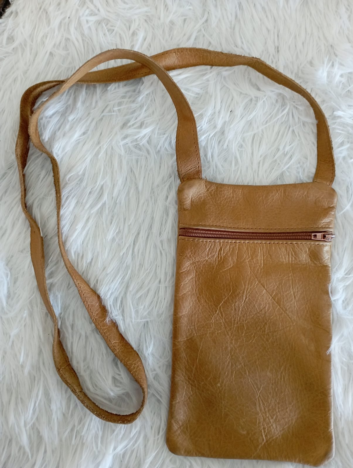 Nubia Leather Phone Crossbody - Image 2