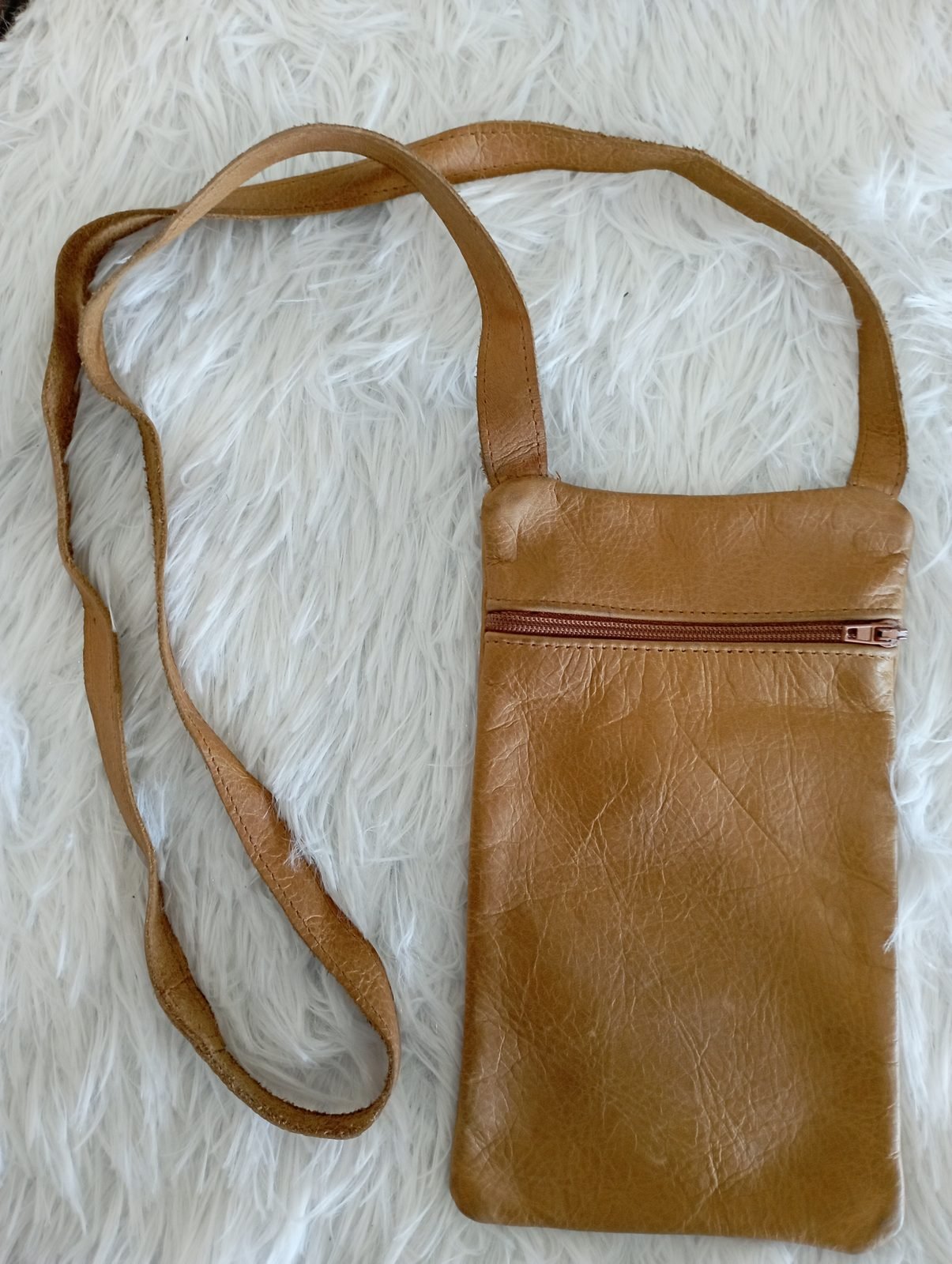 Nubia Leather Phone Crossbody - Image 5
