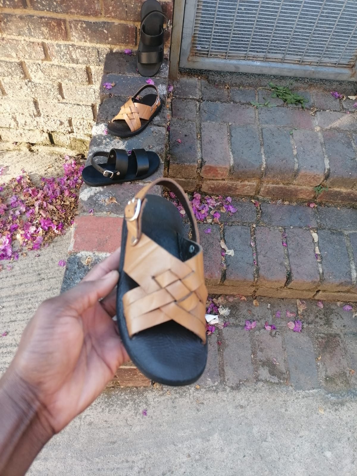 Nuru Leather Cross Strap Sandal