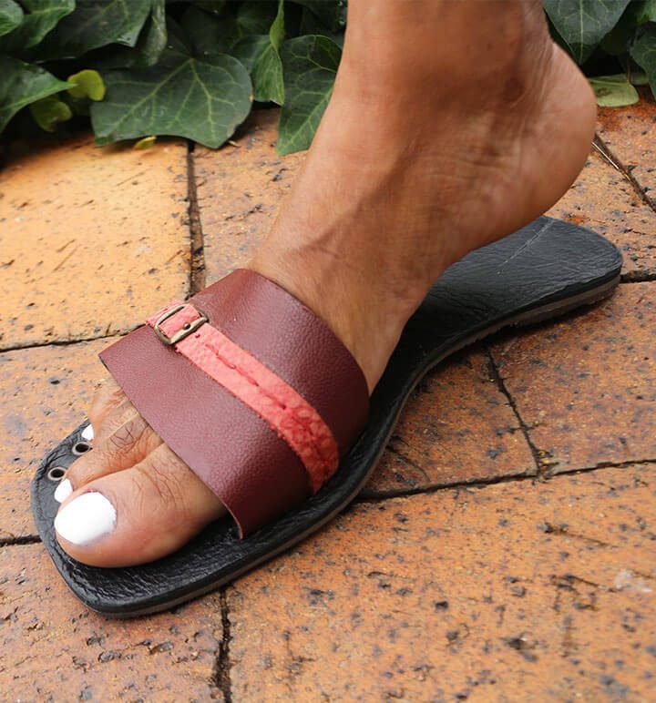 Queen Esther Leather Band Slide - Image 4